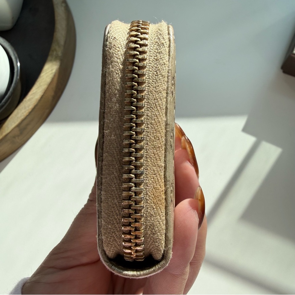 Gucci Microguccissima Zippered card case - Picture 8 of 12